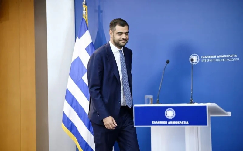 «Καίει» η βενζίνη στα πρατήρια καυσίμων αλλά ανακοινώσεις τέλη Σεπτεμβρίου