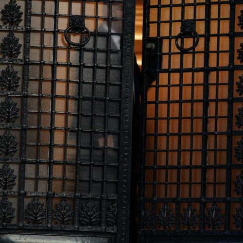 Ανασχηματισμός: Το Τελευταίο Καταφύγιο μιας Αποτυχημένης Κυβέρνησης