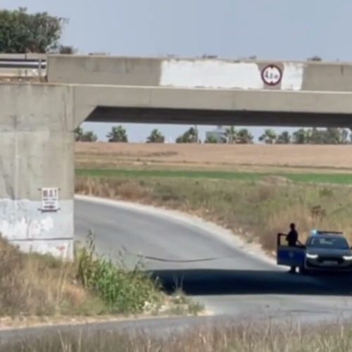 Σκηνικό μαφίας έξω από τη Λάρνακα –  Άφαντος ο εκτελεστής που γάζωσε επιχειρηματία μες στον δρόμο! [ΒΙΝΤΕΟ]