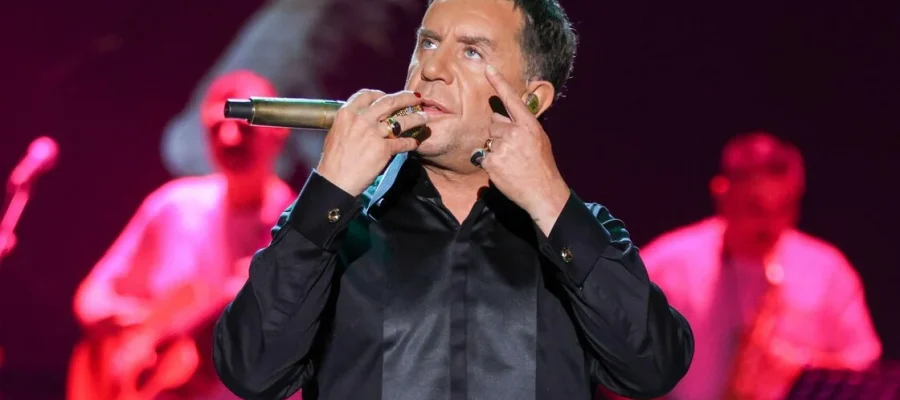 «Λαϊκή αγρύπνια» στη σορό του Γιώργου Μαζωνάκη απόψε το απόγευμα στον Ιερό Ναό Αγίας Τριάδος στη Νίκαια
