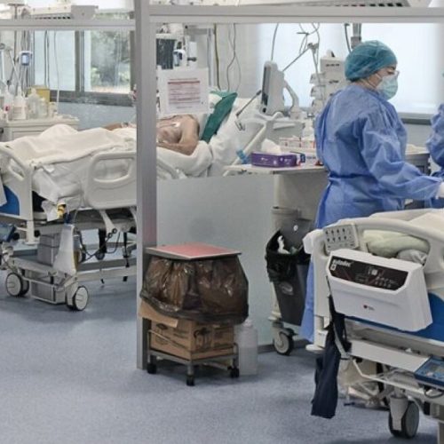 «ΩΡΕΣ ΑΓΩΝΙΑΣ» για 16ΧΡΟΝΟ ΑΓΟΡΙ που «παρασύρθηκε» από ΙΧ – «ΕΚΤΟΣ» ΜΕΘ γιατί ΔΕΝ ΥΠΑΡΧΕΙ «άδειο κρεβάτι»