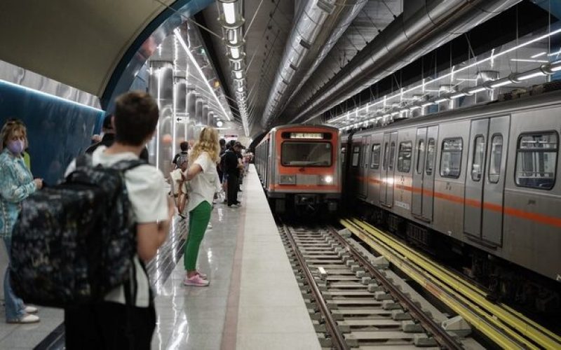 Απόπειρα αυτοκτονίας στις ράγες του μετρό Αθηνών – Πως διεξάγεται η κυκλοφορία στη γραμμή 2