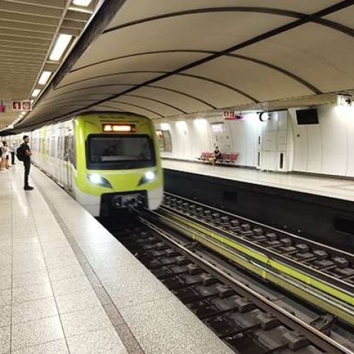 Μετρό «Ηλιούπολη» – Εκκενώθηκε συρμός λόγω τεχνικής βλάβης