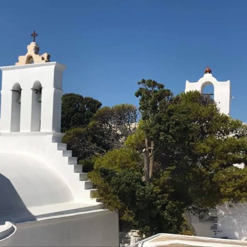 Ιερόσυλοι διέρρηξαν τη Μονή Ταξιαρχών στην Σέριφο και άρπαξαν δεκάδες τάματα
