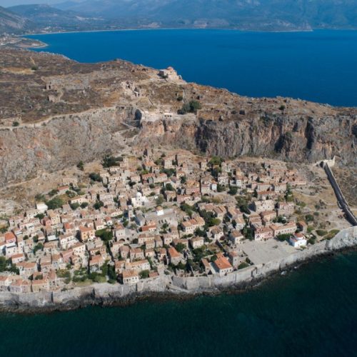 Μονεμβασιά: Εκεί σχεδιάζουν να τοποθετήσουν το τελεφερίκ στο Κάστρο