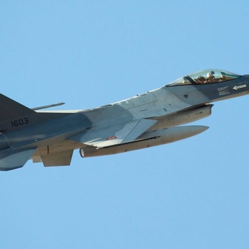 Δείτε ποια χώρα εξετάζει τη χρήση αυτοκινητοδρόμων ως εφεδρικούς διαδρόμους για μαχητικά!