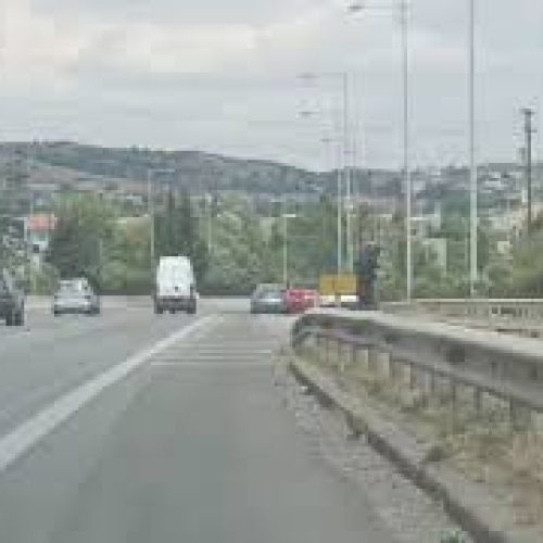 Όταν ο παραλογισμός αγγίζει τα όρια… Πατίνι στη μέση της Εγνατίας προκαλεί σοκ! [ΒΙΝΤΕΟ]