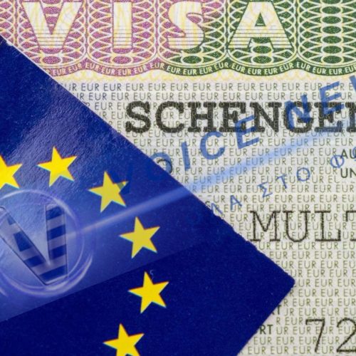 Η ΕΕ απαγορεύει στους Ρώσους τις βίζες Σένγκεν πολλαπλών εισόδων