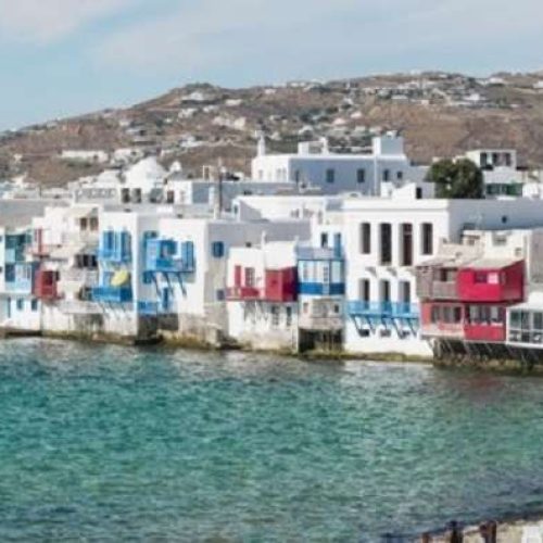 Τουριστική «μαύρη τρύπα» για Σαντορίνη και Μύκονο – Τι φταίει ;