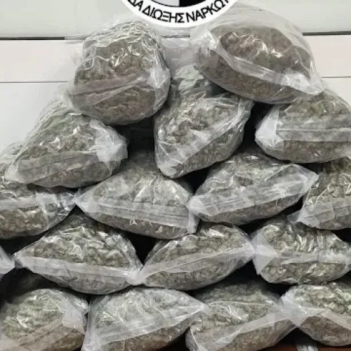 Σκουπιδότοποι μετατρέπονται σε κρυψώνες για ναρκωτικά