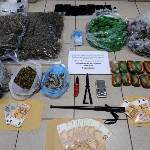 “Ξηλώθηκε” κύκλωμα εμπορίας ναρκωτικών στη Θεσσαλονίκη – Κατασχέθηκαν ποσότητες κοκαΐνης και κάνναβης