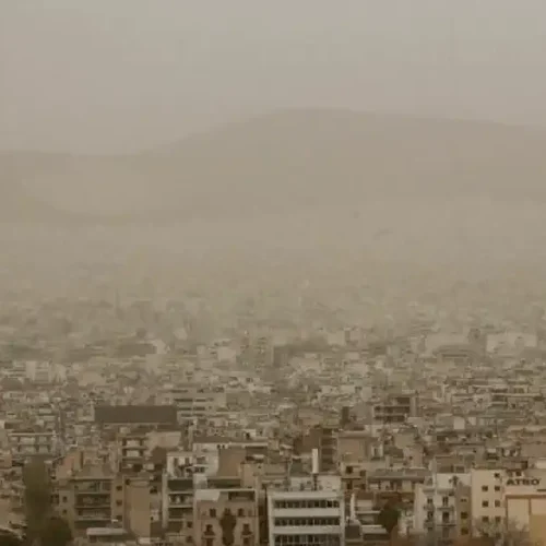 Η Αθήνα αντιμέτωπη με επικίνδυνη ατμοσφαιρική ρύπανση