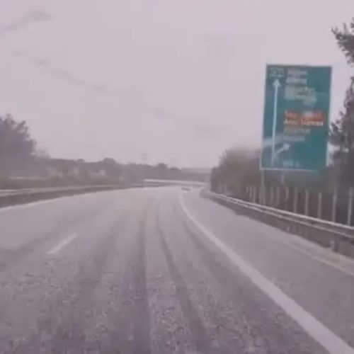 Ισχυρή χαλαζόπτωση στην Εθνική Οδό Κορίνθου -Τριπόλεως στο ύψος της Αρχαίας Νεμέας