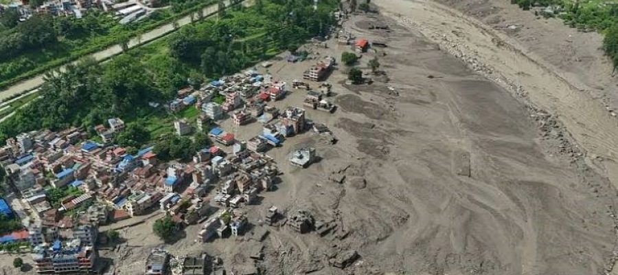 Νεπάλ: Μόλις το 7% των σορών έχει αναγνωριστεί μετά τις φονικές πλημμύρες