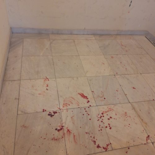 «Επιχείρηση» της ΕΛΑΣ στη Νομική: 7 συλλήψεις για την επίθεση των κουκουλοφόρων