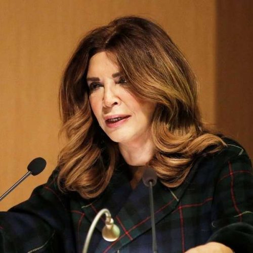 Μιμή Ντενίση: «Όταν πέθανε ο πατέρας μου στις 5 το πρωί, στις έξι το απόγευμα έπαιξα στο θέατρο»