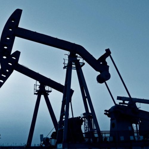 Πτώση στο πετρέλαιο μετά τη συμφωνία ΗΠΑ-Ιραν