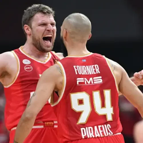 Ολυμπιακός-Φενερμπαχτσέ με Score More-Win More* για κάθε πόντο του Βεζένκοφ από το Pamestoixima.gr