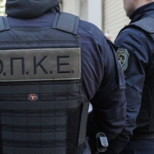 Ήρωες – αστυνομικοί της ΟΠΚΕ Κορινθίας έσωσαν άνδρα από βέβαιο θάνατο στη θάλασσα