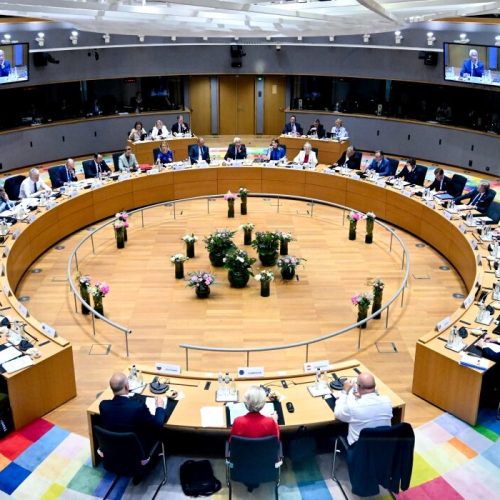 Ευρωπαϊκό Συμβούλιο: Μέτρα για την εκτίναξη των τιμών ενέργειας ζητούν οι 27