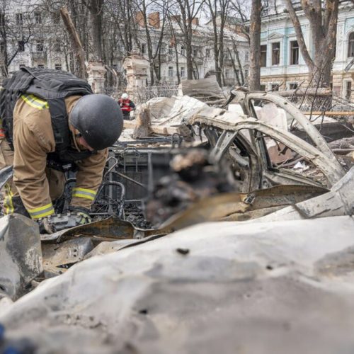 epa12029173 A handout photo made available by the State Emergency Service of Ukraine (SES) shows Ukrainian rescuers working at the site of a rocket strike in downtown Sumy, Ukraine, 13 April 2025, amid the ongoing Russian invasion. At least 32 people were killed, including two children, and 84 people were injured, including 10 children, after a Russian rocket hit downtown Sumy in the morning, according to a report by the State Emergency Service.  EPA/UKRAINE STATE EMERGENCY SERVICE HANDOUT  HANDOUT EDITORIAL USE ONLY/NO SALES
