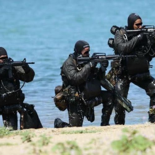 “ΟΥΚας” παντρεύτηκε και οι φίλοι του μετέτρεψαν σε “ΑΡΕΝΑ ΜΑΧΗΣ” το “ΓΛΕΝΤΙ”! – ΔΕΙΤΕ ΒΙΝΤΕΟ!