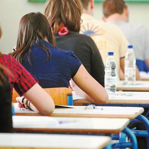 Πανελλαδικές 2025: Μηδενίστηκαν δύο γραπτά στο Ηράκλειο εξαιτίας κινητού
