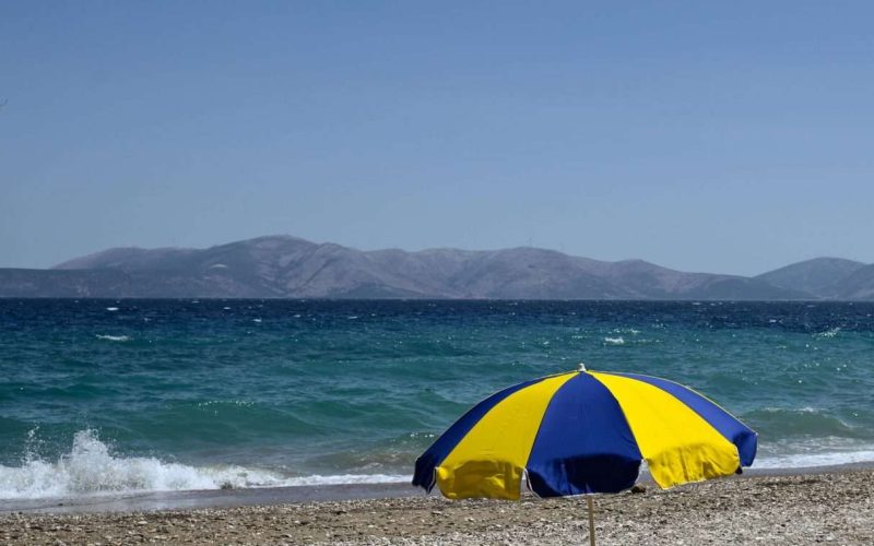 Σε ποιες παραλίες της Αττικής απαγορεύεται η κολύμβηση