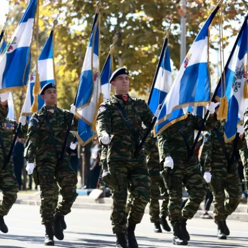 ΓΕΕΘΑ: Πρόγραμμα εορτασμών για την 25η Μαρτίου – Οι κανονιοβολισμοί στον Λυκαβηττό και η παρέλαση
