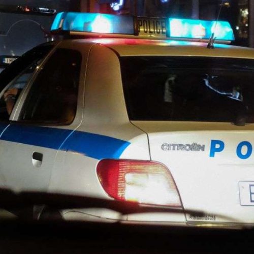 Λάρισα: Ομάδα νεαρών «έσπαγε» αυτοκίνητα για… πλάκα