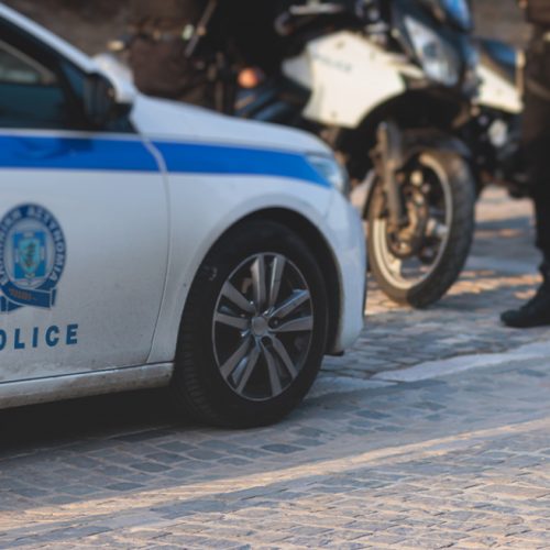 Ξάφριζαν πολίτες, στήνοντας “μαϊμού” τροχαία