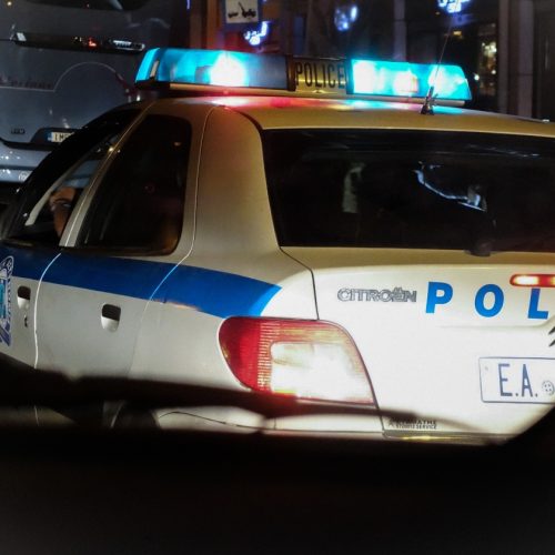 «ΣΥΝΑΓΕΡΜΟΣ» στον Κολωνό: Εντοπίστηκε χειροβομβίδα δίπλα σε κάδο απορριμμάτων!