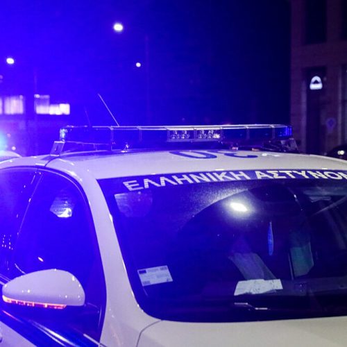 Σοκ στην Πάτρα: Πρώην αστυνομικός έστησε «σούπερ μάρκετ» ναρκωτικών με τον γιο του!