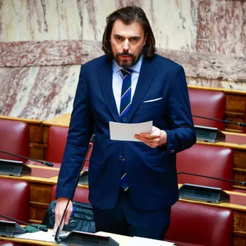 ΠΑΣΟΚ – ΣΥΡΙΖΑ: Το παζάρι των αποχωρήσεων – Ο βουλευτής Πέτρος Παππάς συναντά τον Ανδρουλάκη την Τετάρτη