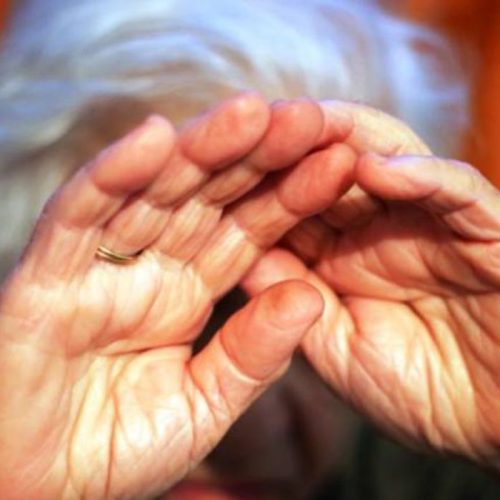 Σκάνδαλο στην Ξάνθη: 79χρονη Σουηδή αιχμαλωτίστηκε και βασανίστηκε για 47 ημέρες!