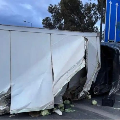 Οδηγός νταλίκας με σταφύλια στον Περιφερειακό Θεσσαλονίκης αθωώθηκε – Ζήτησε συγγνώμη από τους πολίτες