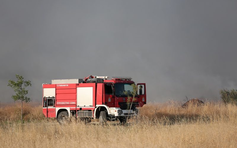 Πυρκαγιά σε εξέλιξη στη Ναυπακτία μεταξύ Μακύνειας και Αντιρρίου – Ήχησε το 112