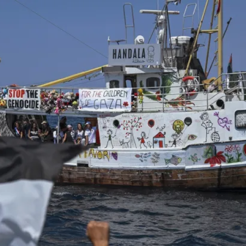 Οι Ισραηλινές Ένοπλες Δυνάμεις «κατέλαβαν» σκάφος ακτιβιστών που προσπαθούσε να σπάσει τον αποκλεισμό της Γάζας