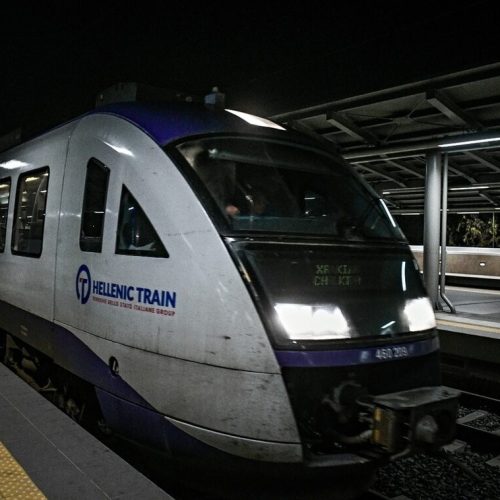 «Διακοπή κυκλοφορίας» προαστιακού στη γραμμή Κιάτο – Πειραιάς – Κιάτο λόγω φωτιάς στον Ασπρόπυργο
