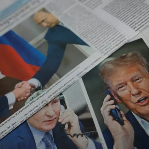 Politico: Οι ΗΠΑ ξεκινούν διαπραγματεύσεις με Ρωσία και Ουκρανία στη Σαουδική Αραβία