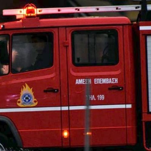 Φωτιά σε σπίτι στον Βαρνάβα: Μεγάλη επιχείρηση της πυροσβεστικής