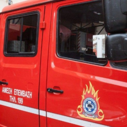 Φωτιά σε φανοποιείο στο Καλοχώρι Θεσσαλονίκης