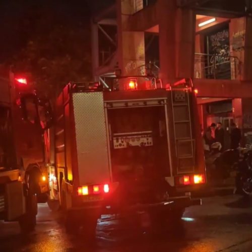 Ξέσπασε «ΦΩΤΙΑ» στο Μεταξουργείο