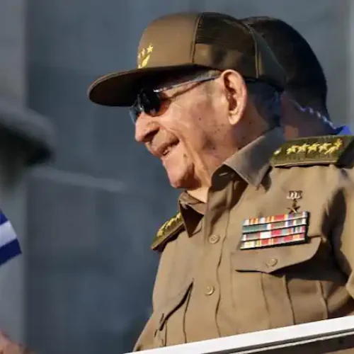 ΗΠΑ: «Ο Ραούλ Κάστρο θα εμφανιστεί αυτοβούλως ή με άλλον τρόπο και θα φυλακιστεί»