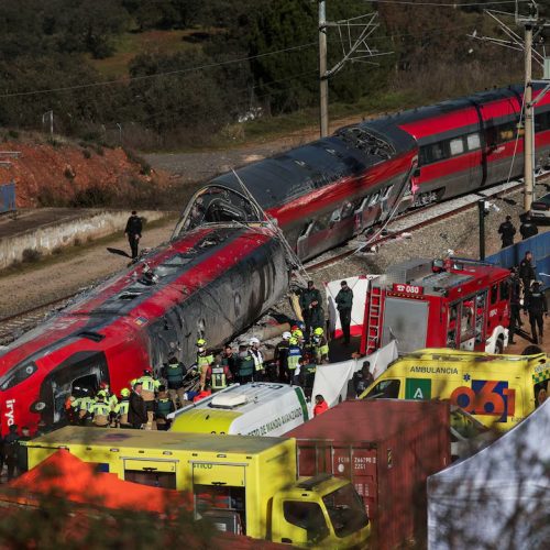 Ισπανία: Χειρόφρενο στα τρένα μετά τα απανωτά ατυχήματα