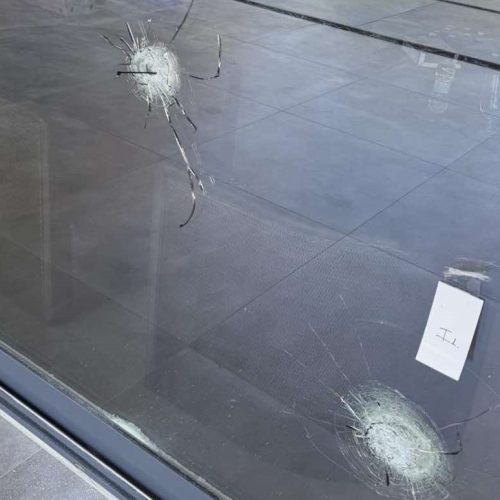 Ρόδος – «Γάζωσαν» με 14 σφαίρες σπίτι επιχειρηματία