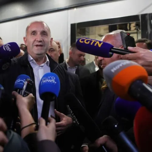Βουλγαρία: Απόλυτη κυριαρχία του «φιλορώσου» πρώην στρατιωτικού με 45% ταρακουνά την Ε.Ε.!