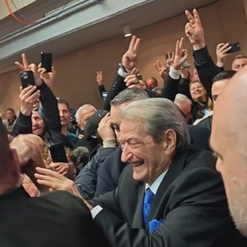 Αλβανία: Ο Μπερίσα καταγγέλλει τον Ράμα για «κλοπή των εκλογών» και διοργανώνει διαμαρτυρία στα Τίρανα