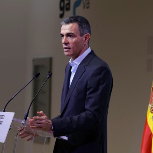 Περιφερειακές κάλπες-τεστ αντοχής για τον Σάντσεθ: Οι συντηρητικοί πιέζουν για πολιτικές εξελίξεις στην Ισπανία