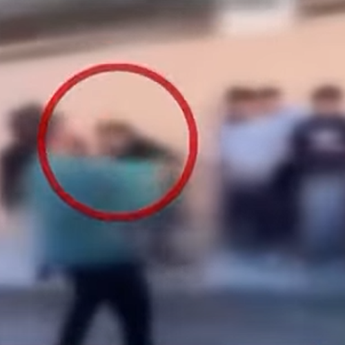 [ΒΙΝΤΕΟ] Άγριος ξυλοδαρμός σε λύκειο της Κέρκυρας – Πέταξαν αντικείμενο σε καθηγητή